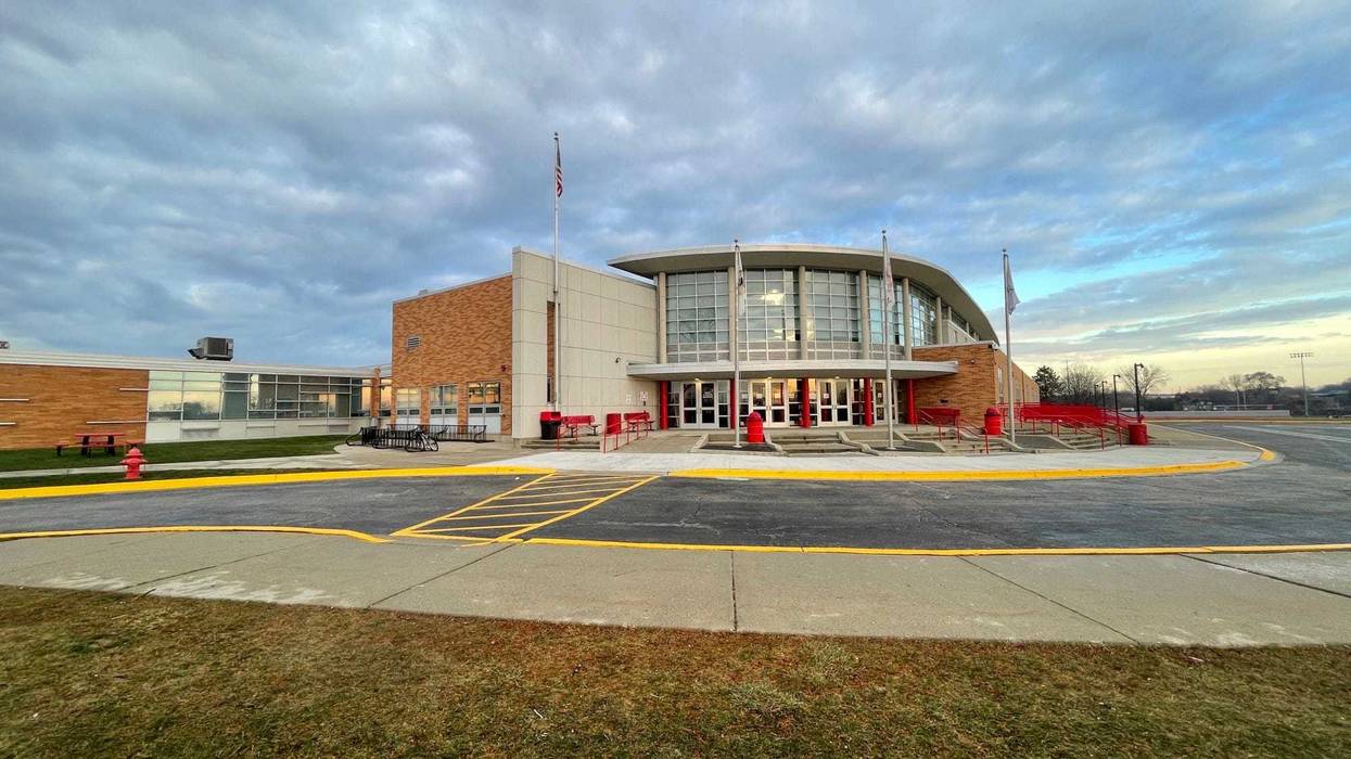 Exterior of Mundelein High School