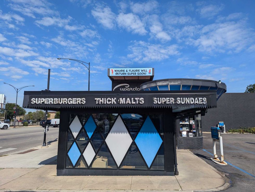 Exterior of Superdawg restaurant