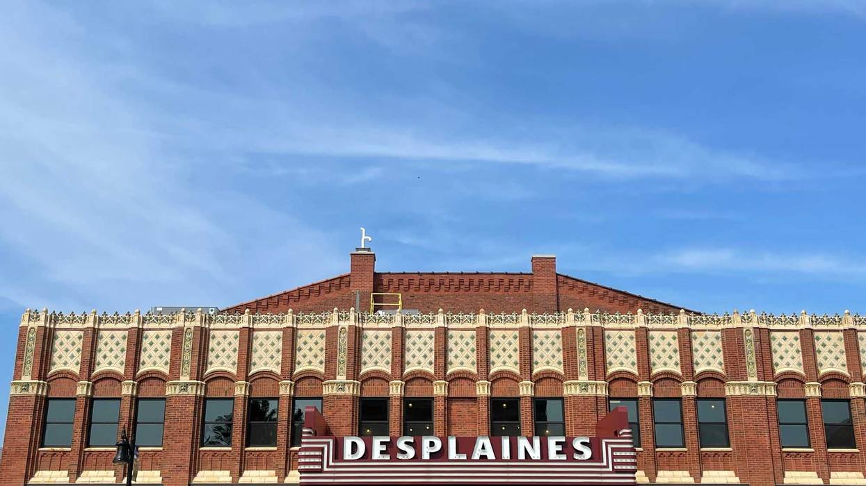 exterior of the Des Plaines Theatre