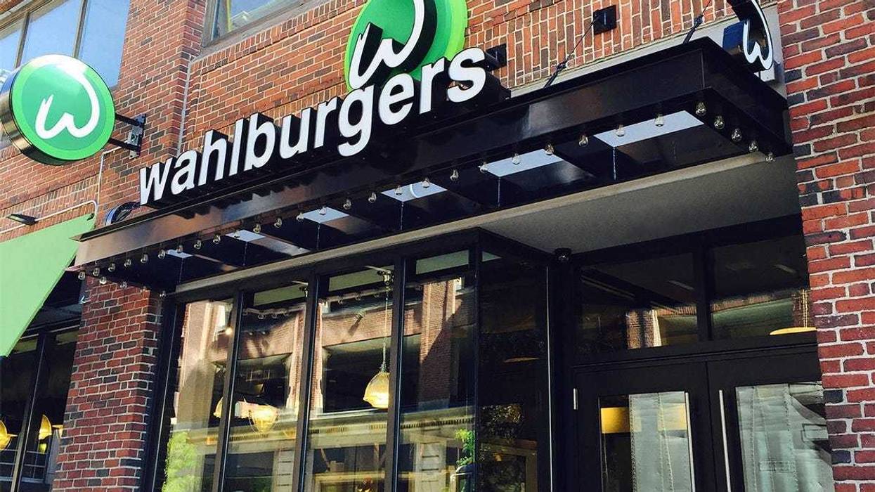 Exterior of Wahlburgers at Fenway