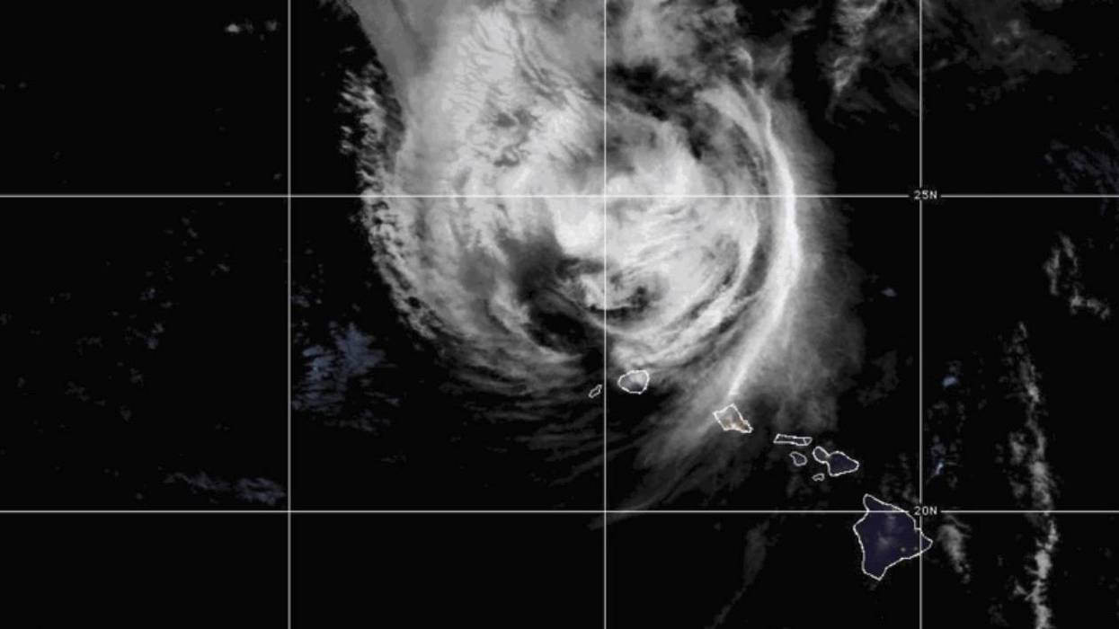 Extreme Weather Hurricane Lowell 5