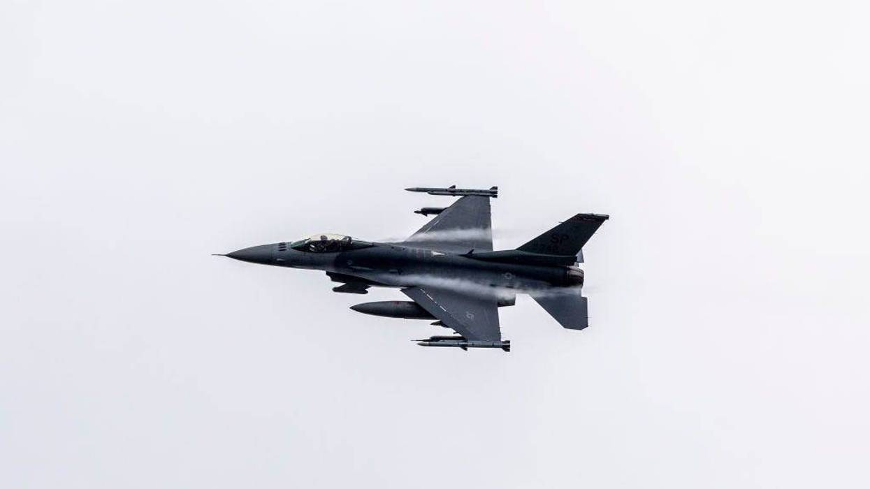 F-16 jet