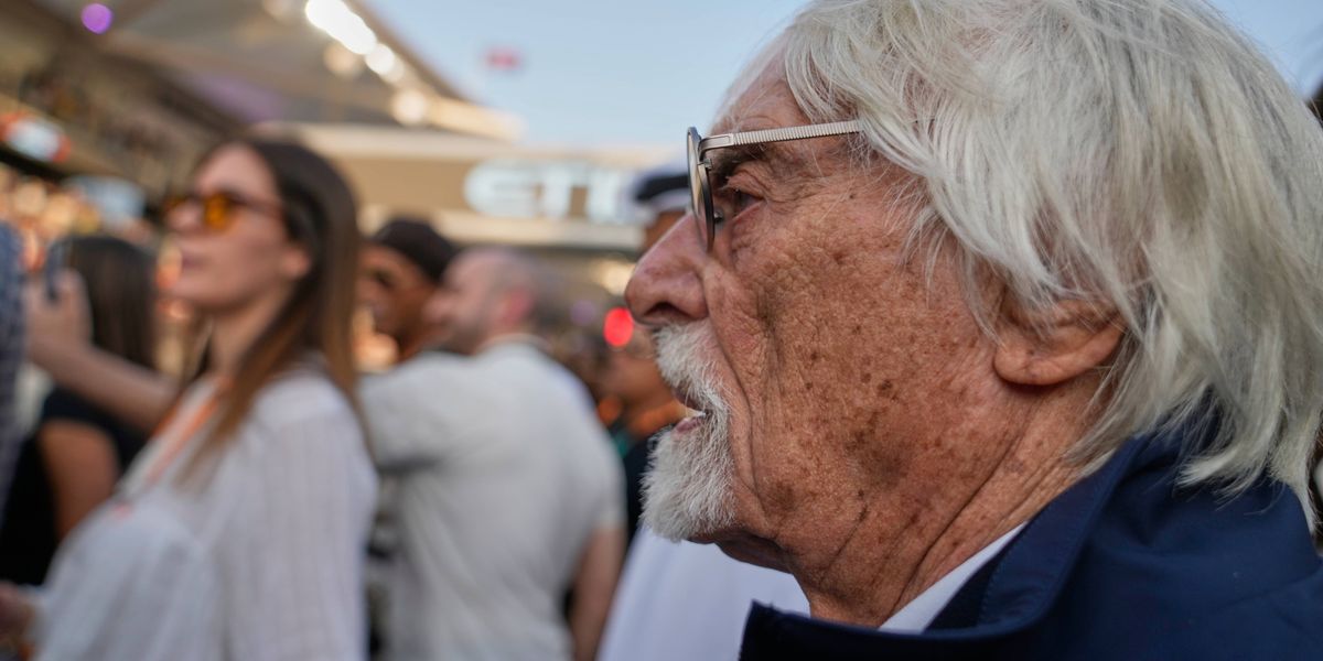 Exjefe de la F1 Bernie Ecclestone detenido en aeropuerto de Portugal por llevar escopeta