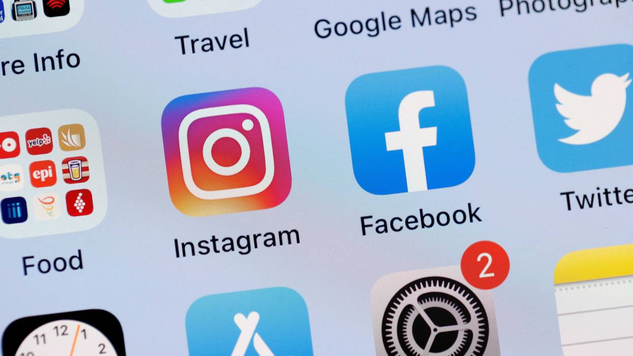 Facebook, Instagram social media apps
