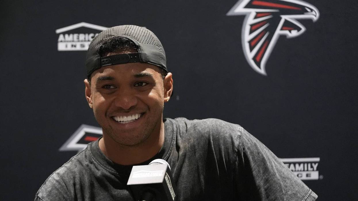 Falcons Dolphins Football 15