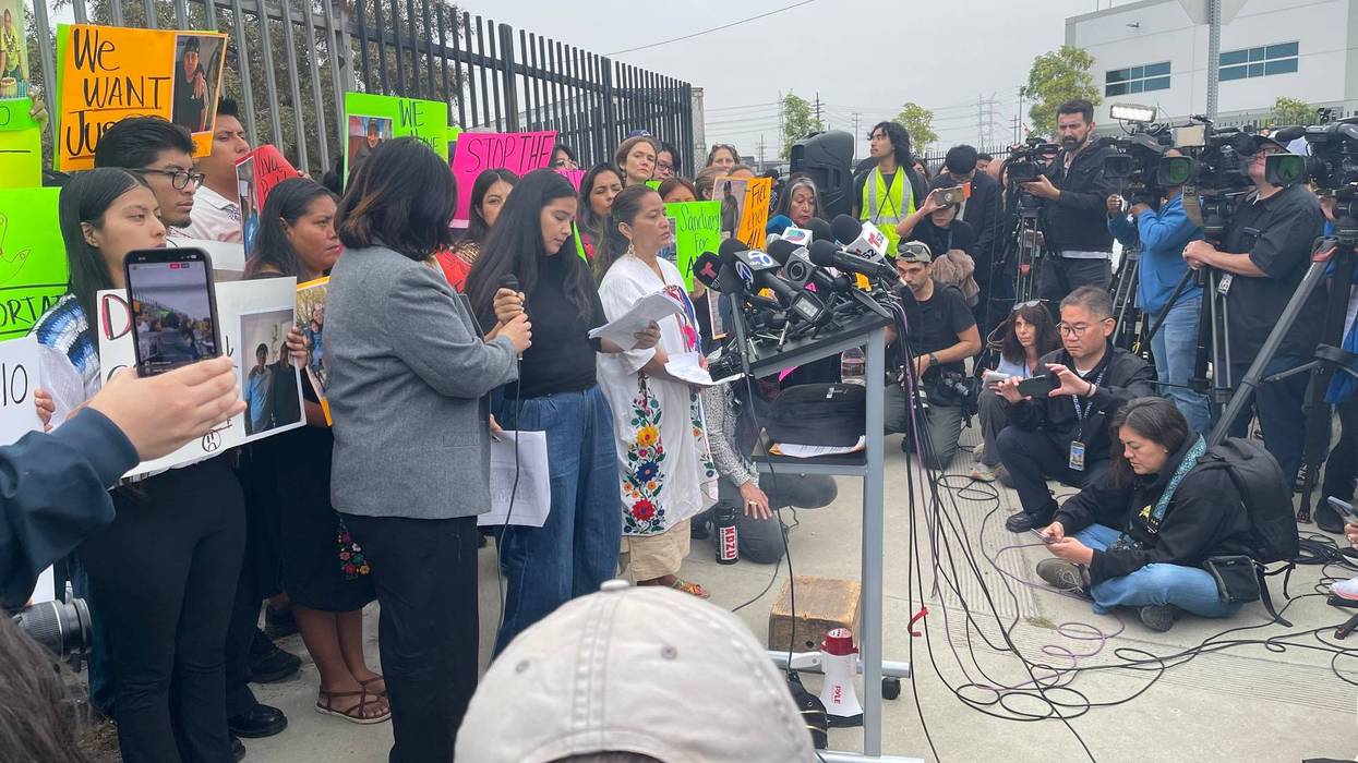 families of ICE detainees gather