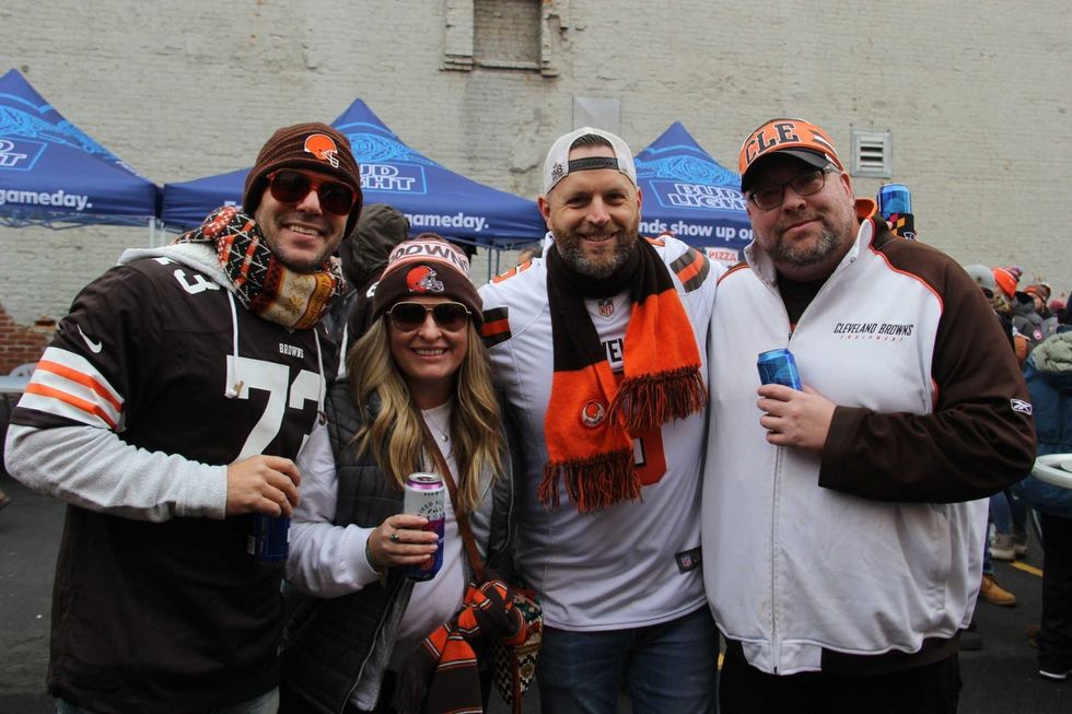 Fan Tailgate 11-24-19