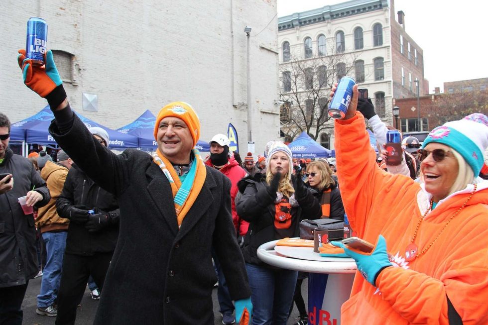 Fan Tailgate 11-24-19