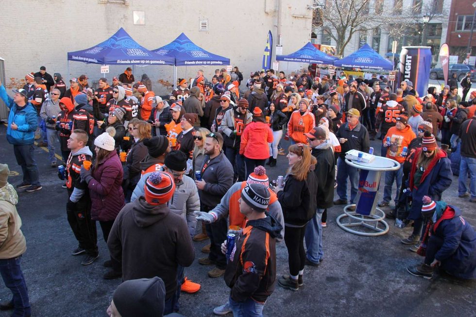 Fan tailgate Barley 12-22-19