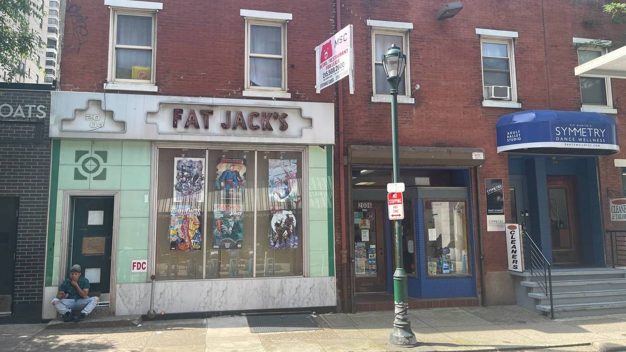 Fat Jack's Comicrypt is closing its Center City location next week.