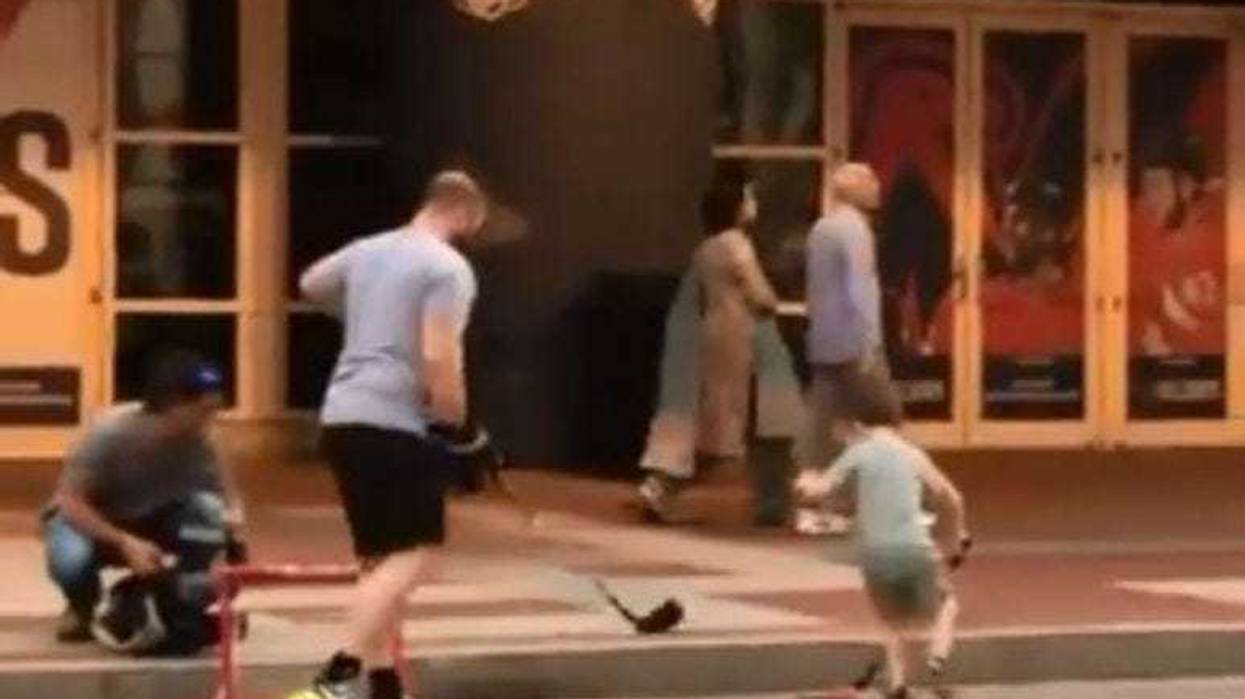 Father_Son_Street_Hockey