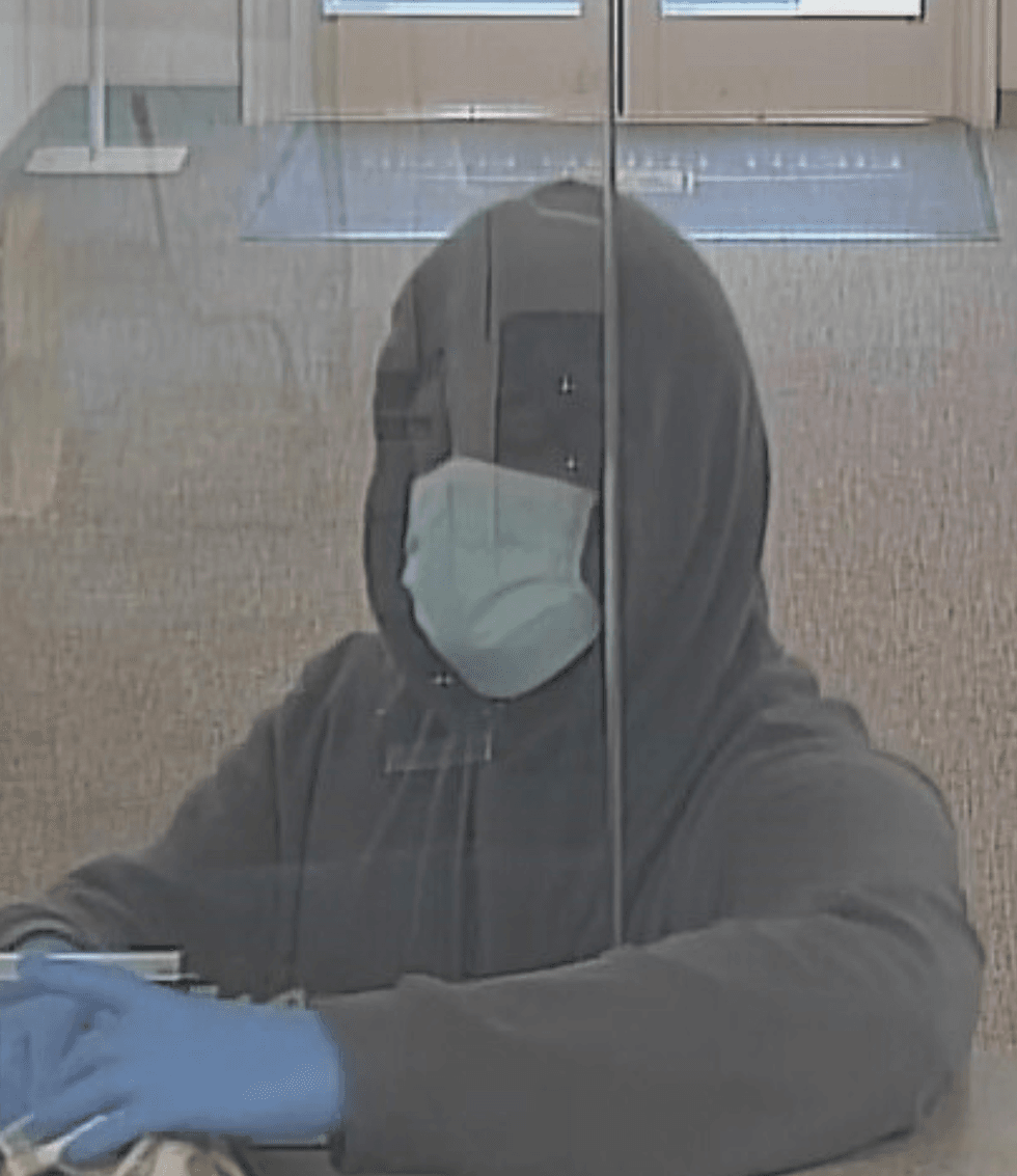FBI searching for man who robbed Northbrook bank