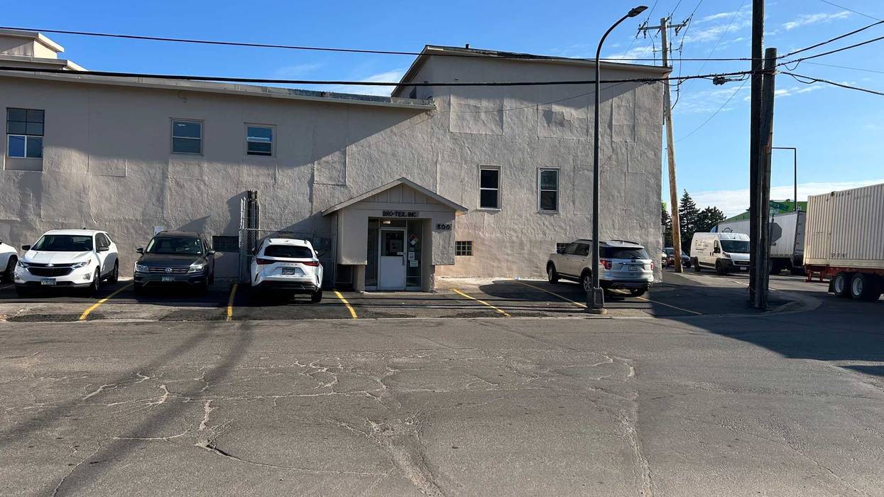 Federal agents made multiple arrests in St. Paul Tuesday morning, sparking a hostile reaction from local protesters.