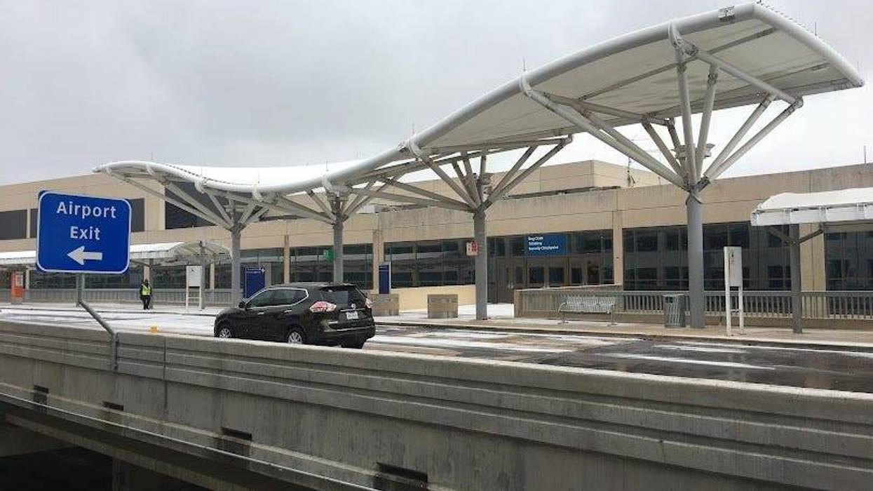 Feds give grants from infrastructure measure to seveal Texas airports