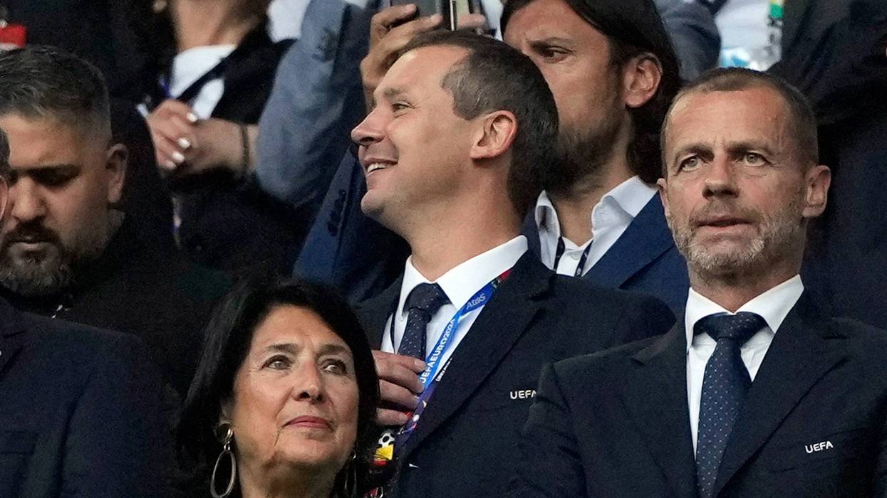 FIFA-Executive-Leaves