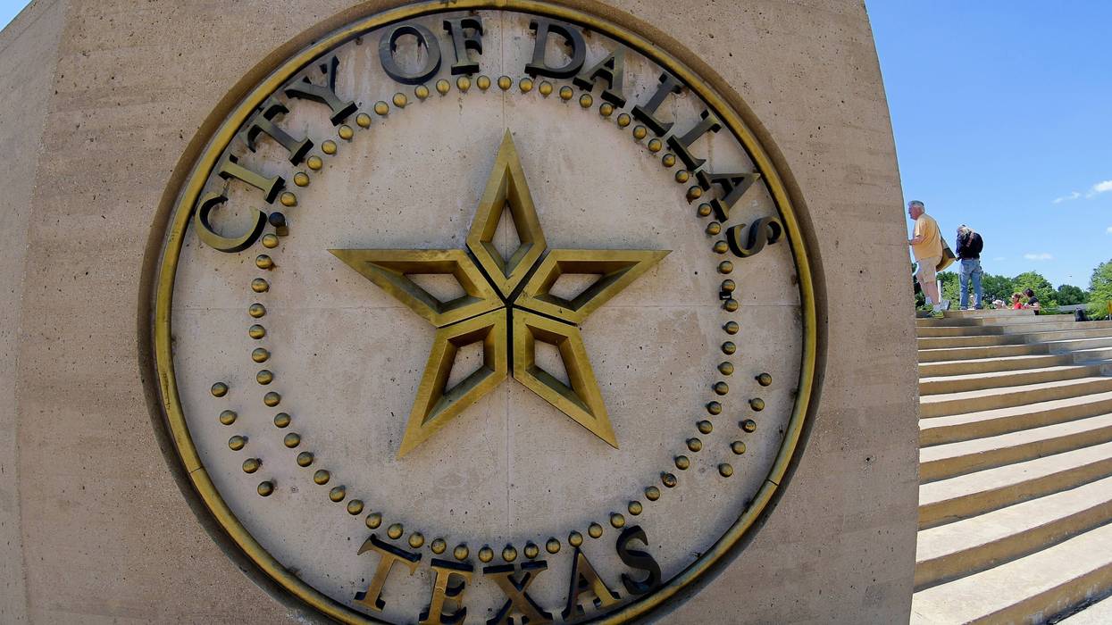 FILE: Dallas City Hall
