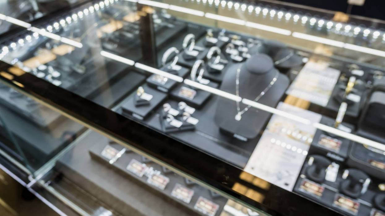 FILE: Jewelry store.