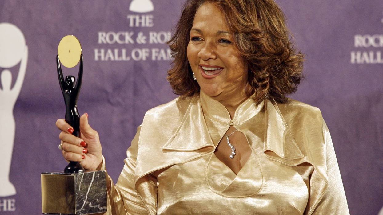 Nedra Talley Ross, the last surviving member of the 1960s bee-hived pop band the Ronettes, dies