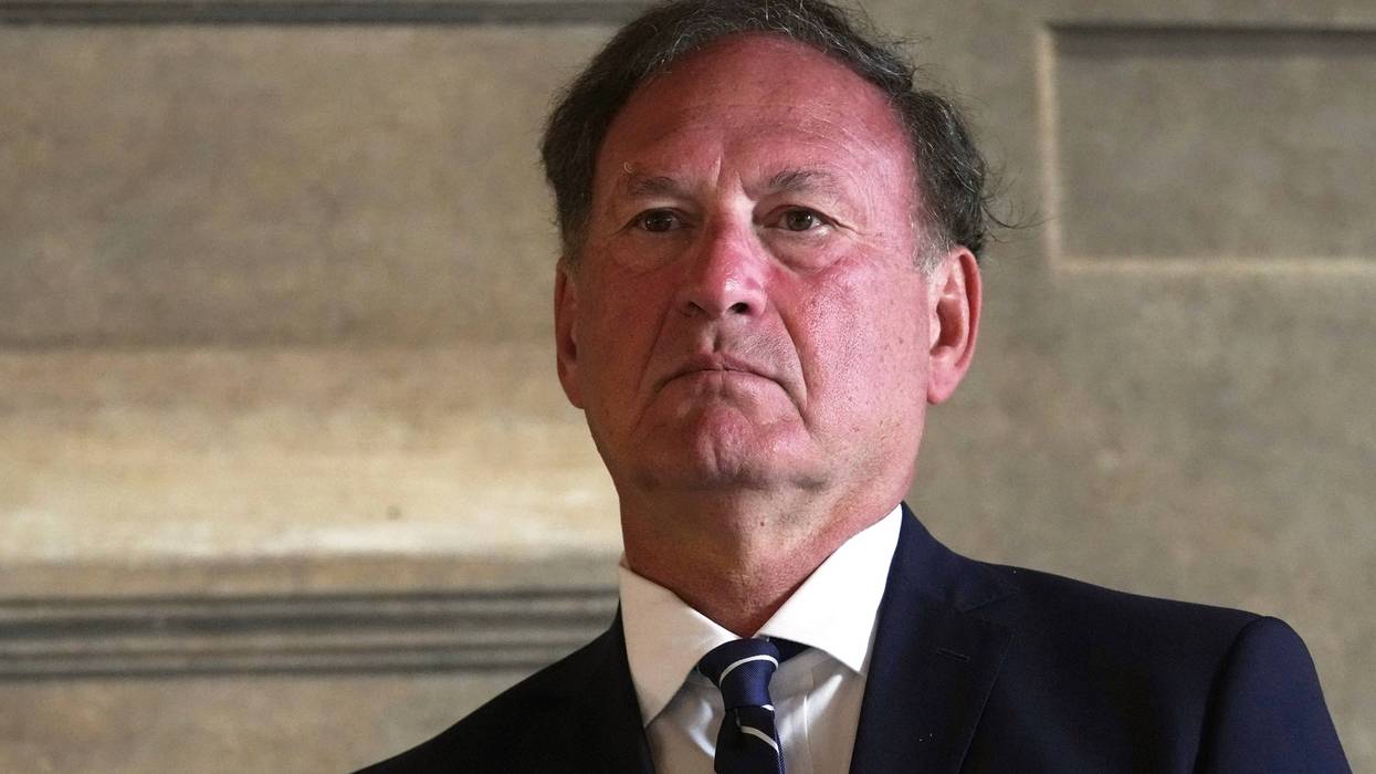 Justice Samuel Alito confirms he's staying on the Supreme Court for another term