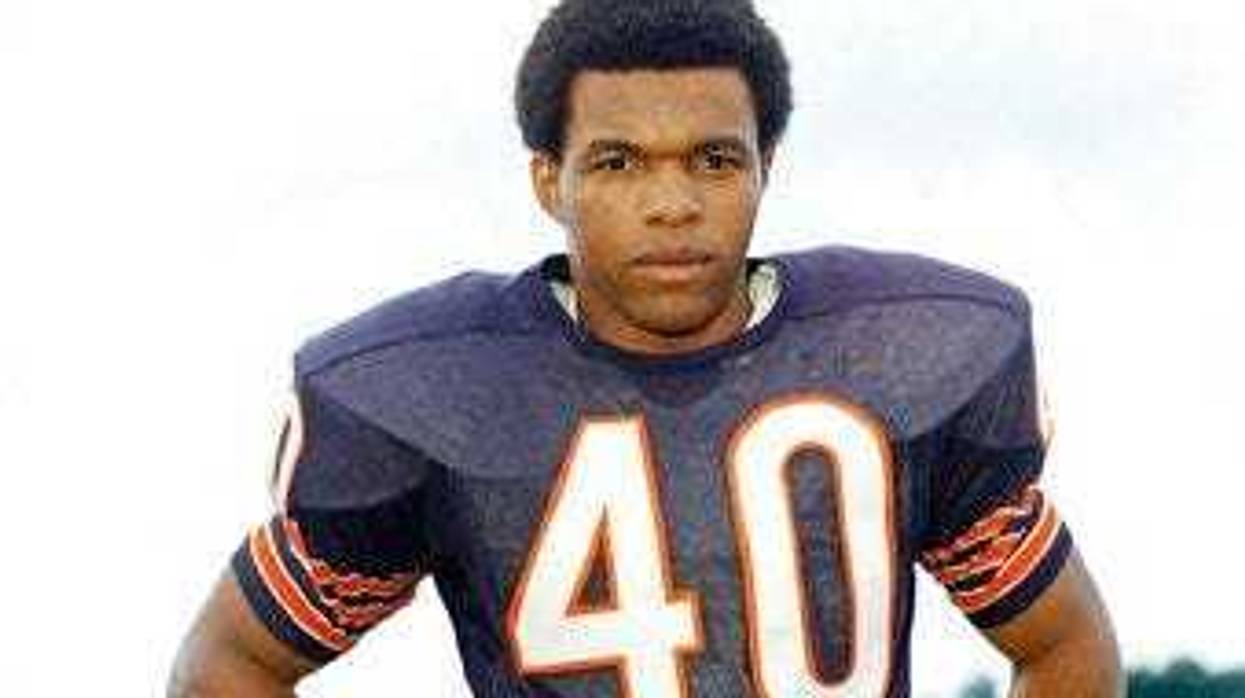 FILE - This is a 1970 file photo showing Chicago Bears football player Gale Sayers. (AP Photo/FIle)
