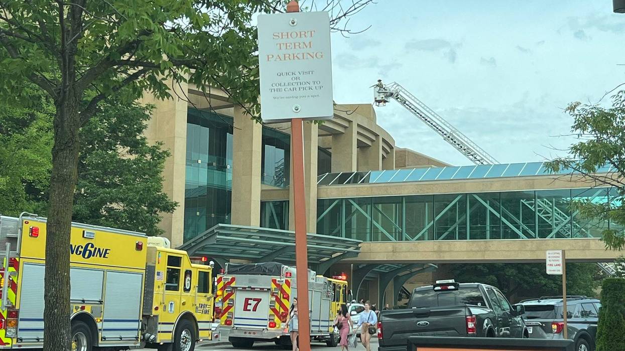 Fire at Somerset Collection