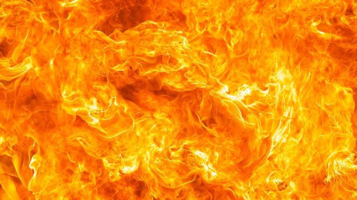 Fire displaces eight families in Lincoln Park