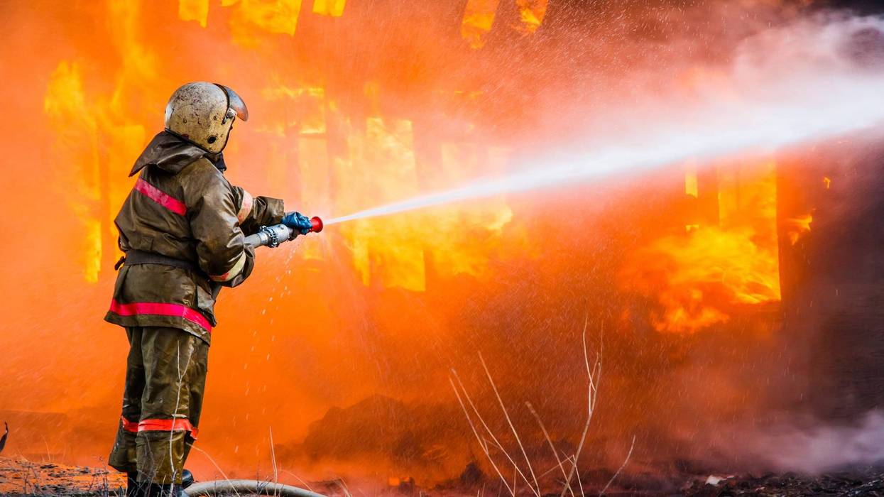 Fire fighter