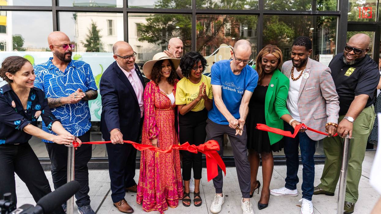 Flatbush Cats cuts ribbon on low cost vet clinic in Brooklyn