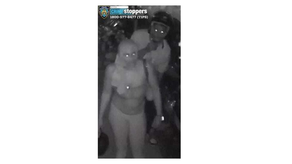 Food delivery man robbed at knifepoint, has scooter stolen by couple in Brooklyn