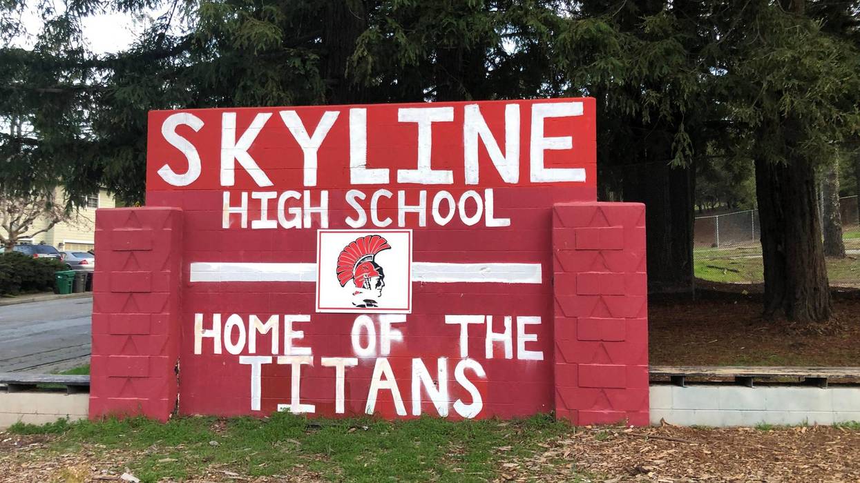 For the second day in a row, Oakland teachers are planning a "sick out" to protest the lack of face masks and other COVID-19 safety measures, and now students may join them.
