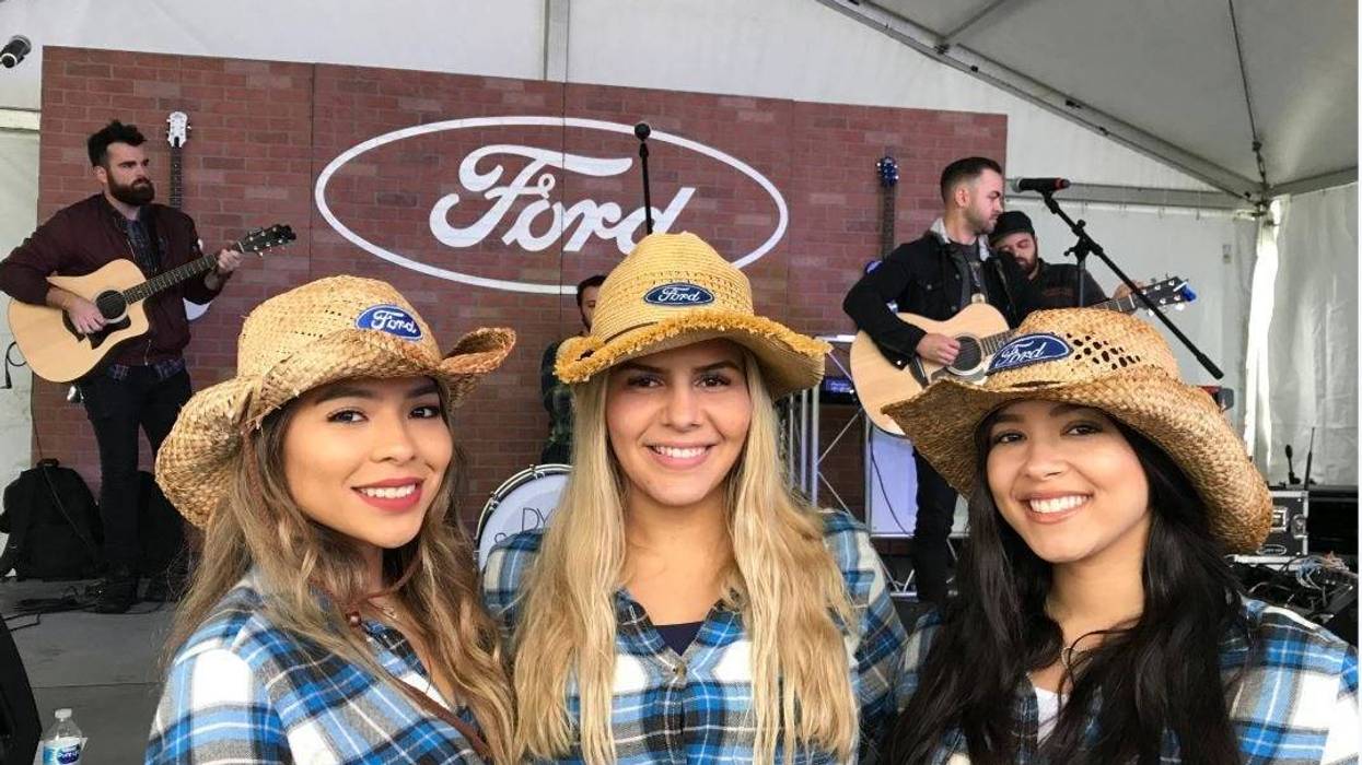 Ford Blue Lounge