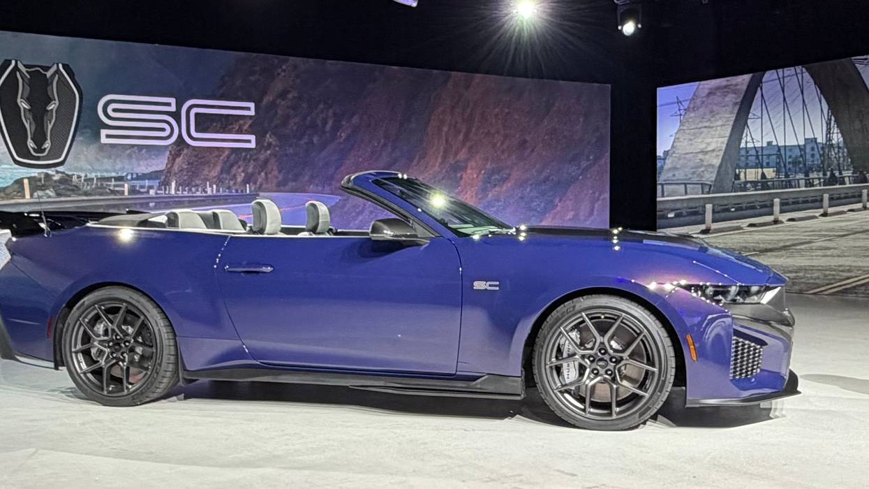 Ford Mustang Dark Horse SC Convertible