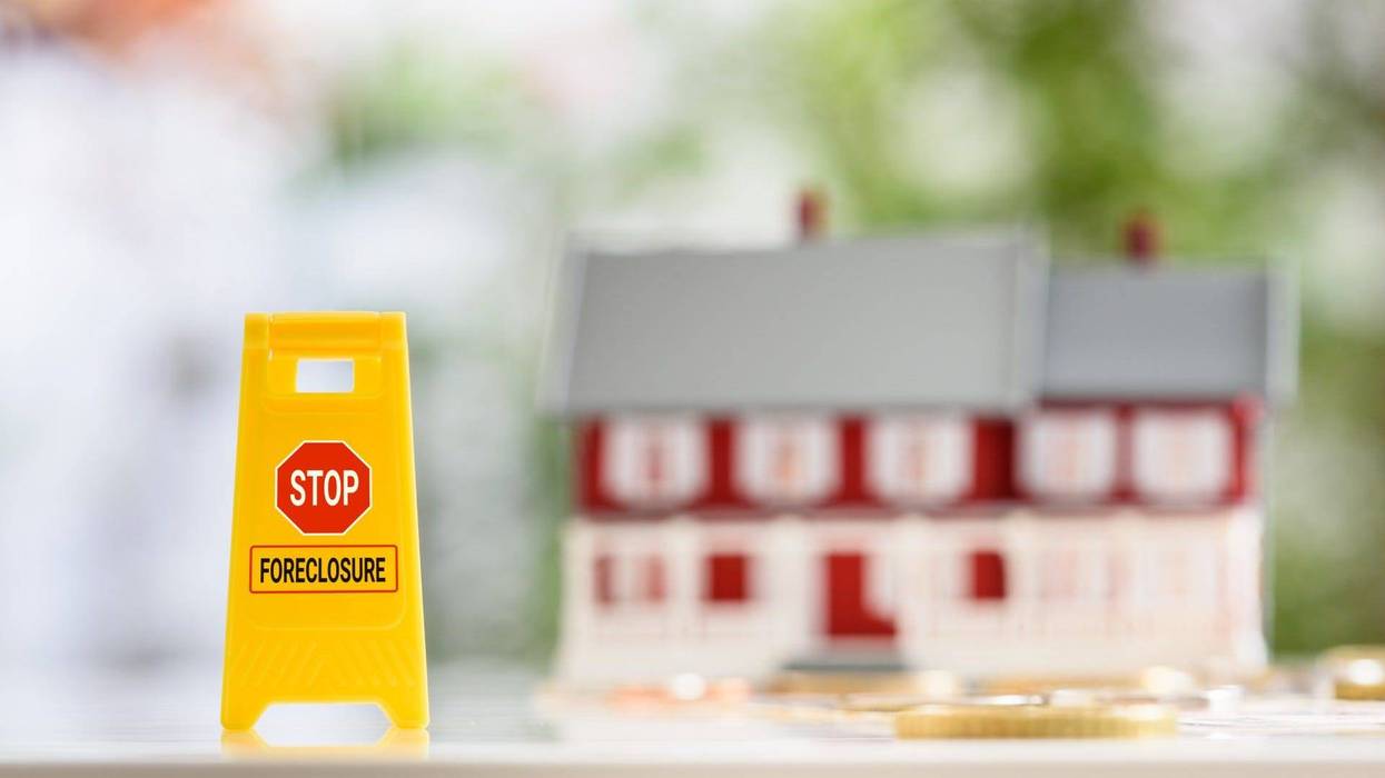 FORECLOSECOVER
