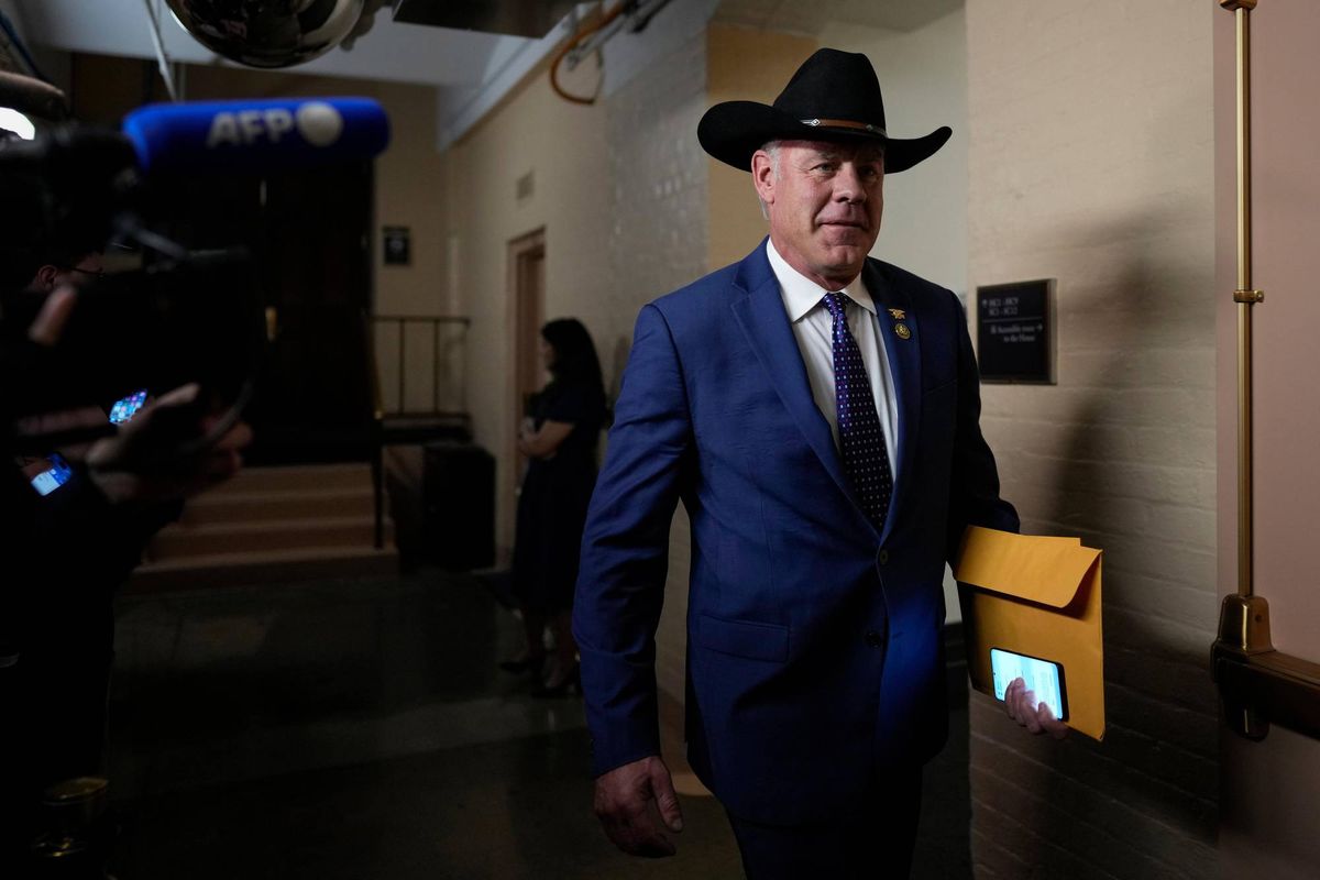 Former Trump Cabinet secretary Ryan Zinke won't seek reelection to a Montana US House seat