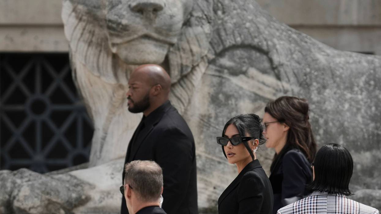 France Kardashian Jewel Heist