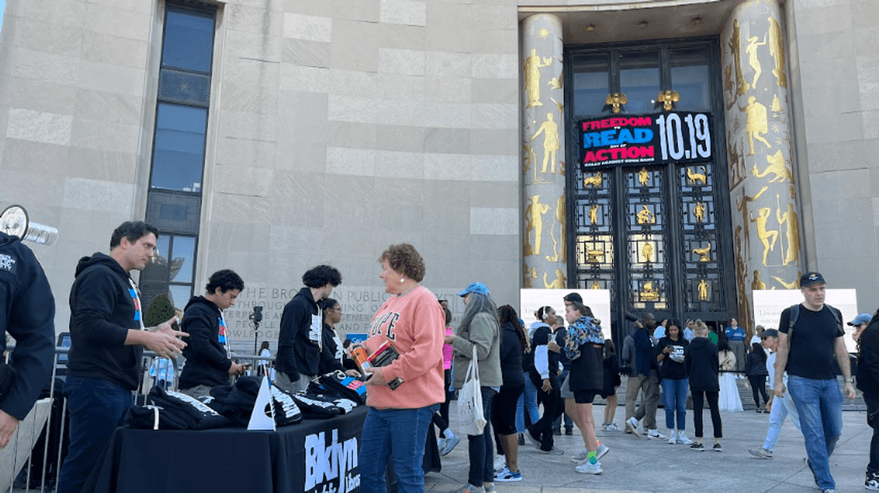 #FreedomToRead rallies were held across NYC on Saturday, including in front of the central branch of the Brooklyn Public Library in Grand Army Plaza.