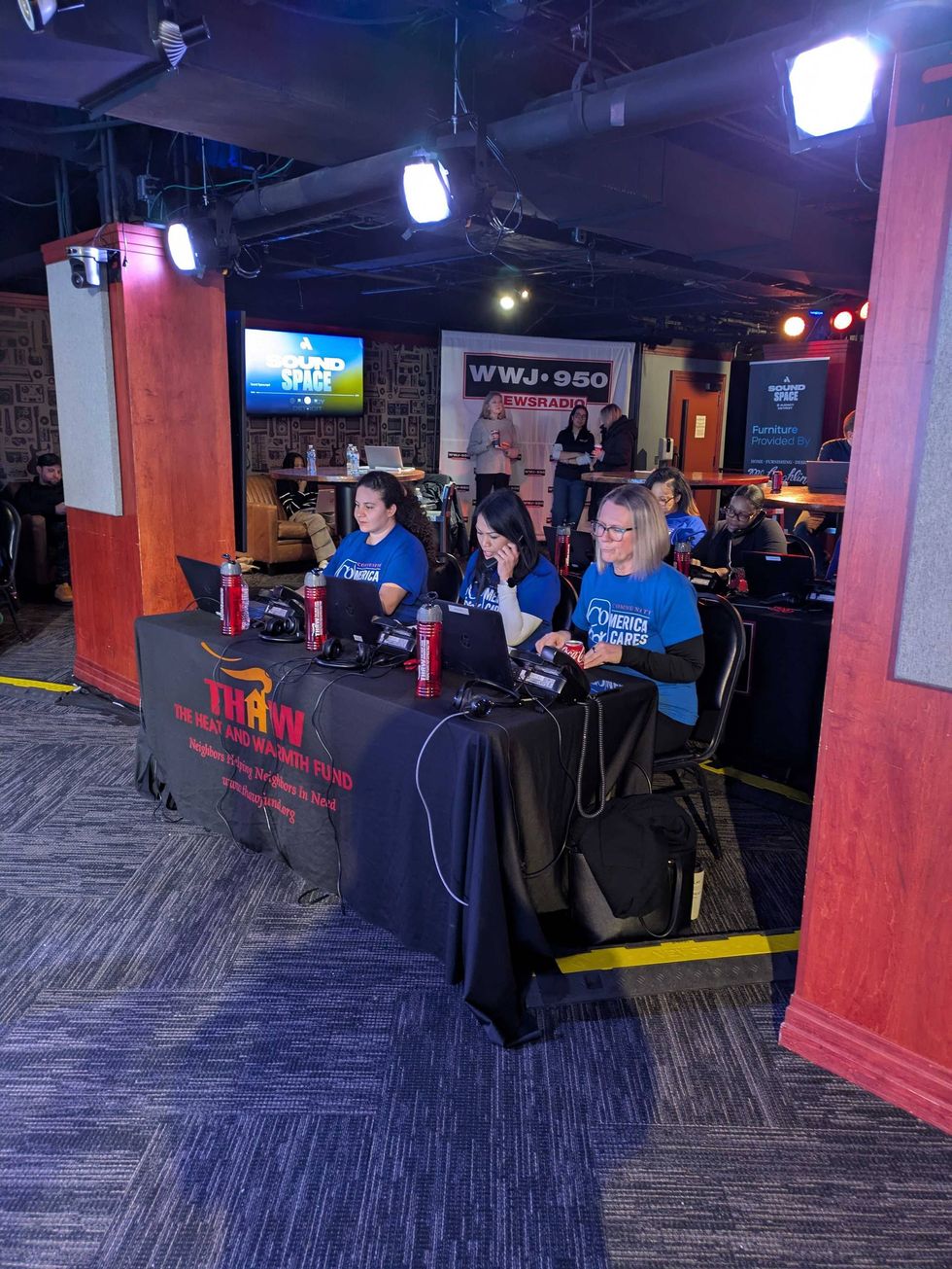 Friendly volunteers are waiting to take your call!