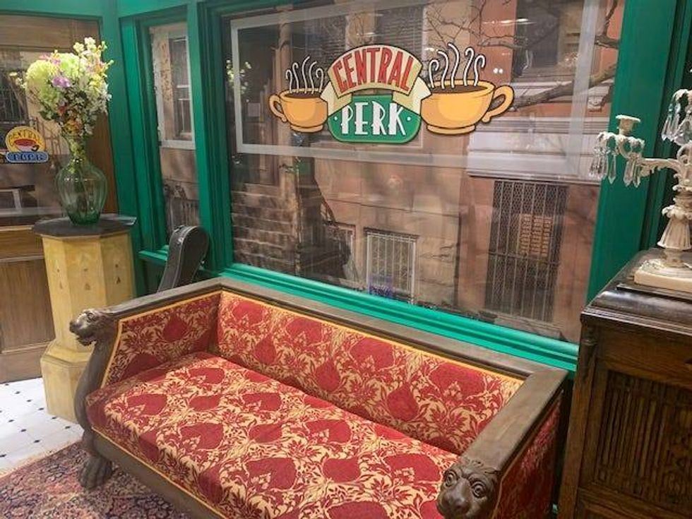 Friends set