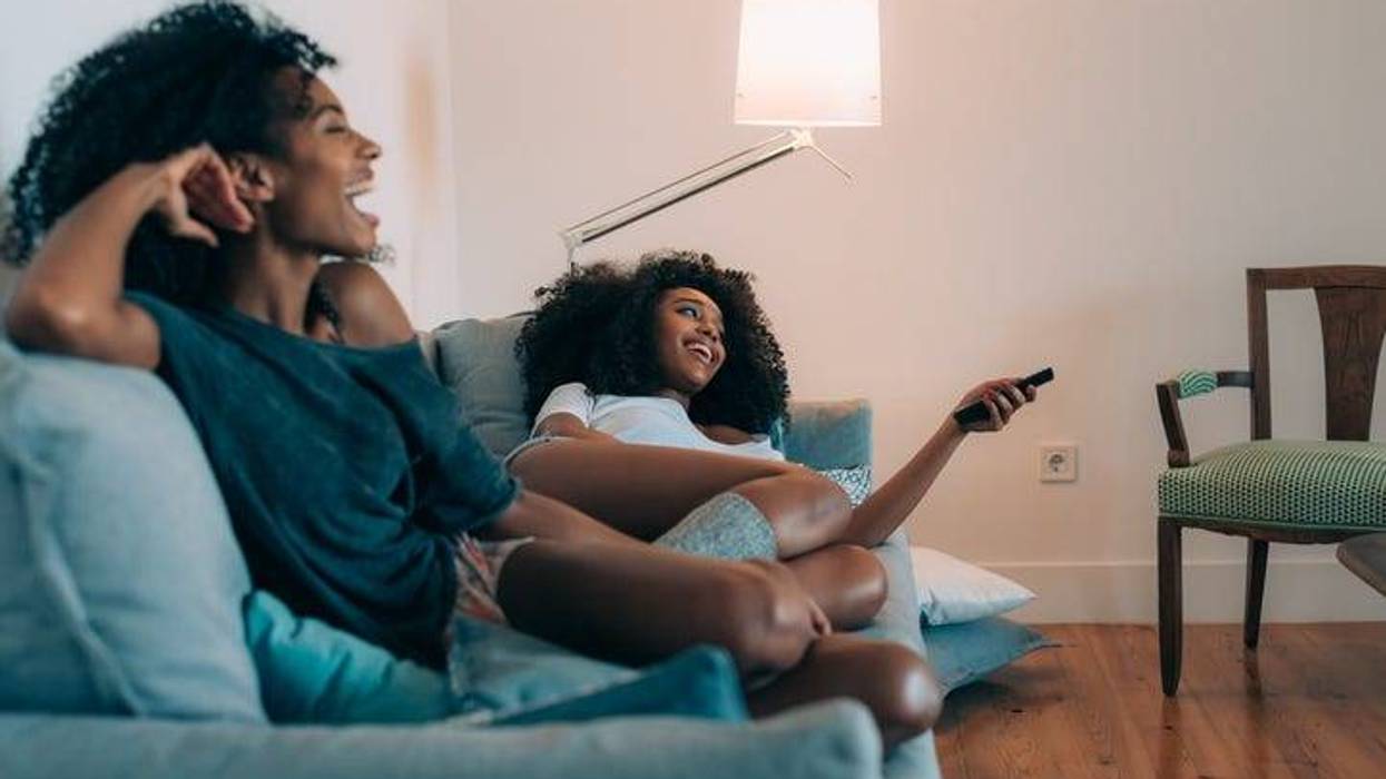 friends watching tv