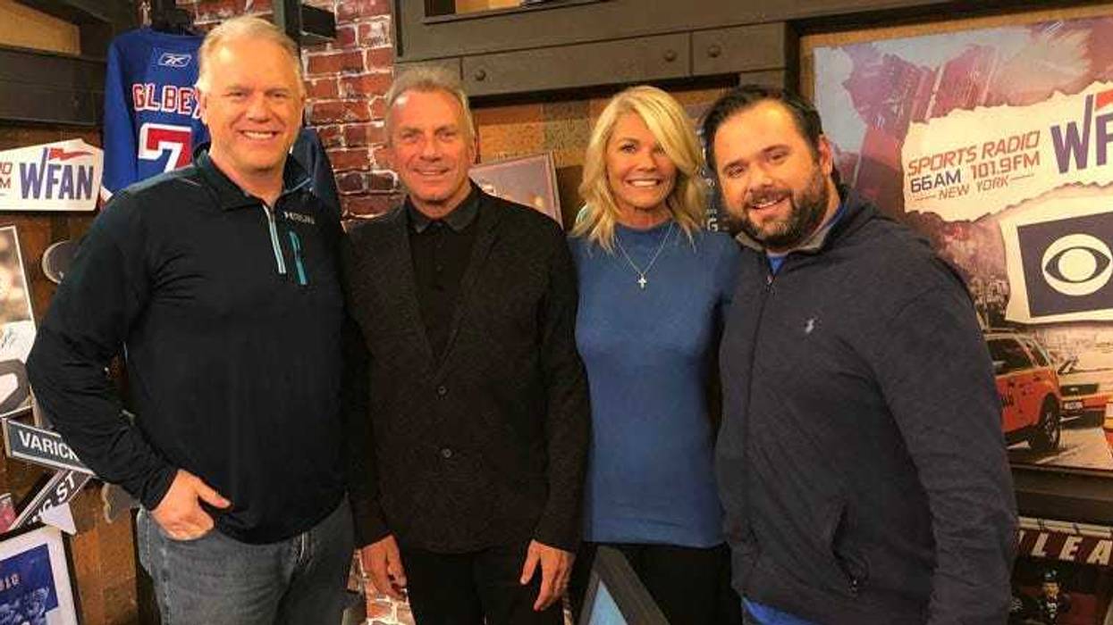 From left, Boomer Esiason, Joe Montana, Jennifer Montana and Gregg Giannotti