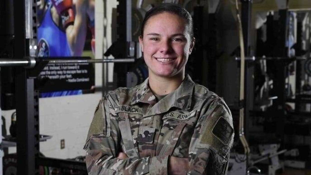From wrestling mat to motherhood, Iowa soldier looks for 'next best thing'