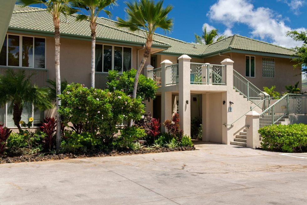 Front house view of Terry Bradshaw