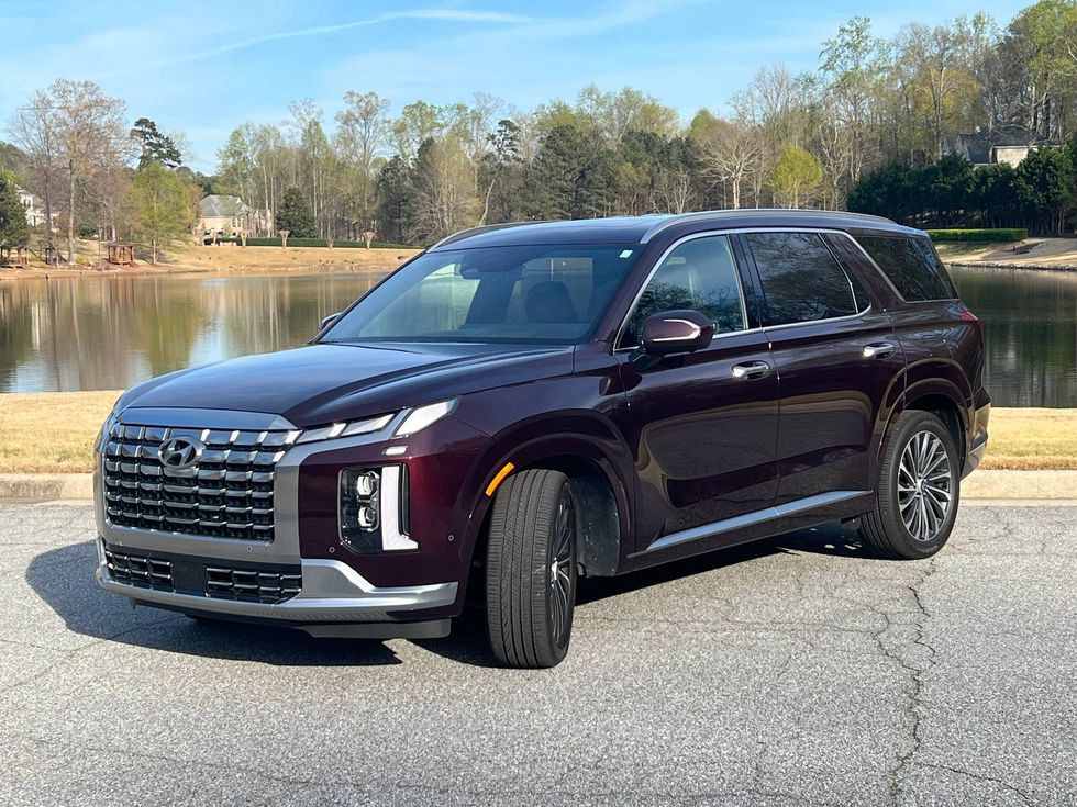 Front view of the Hyundai Palisade Calligraphy
