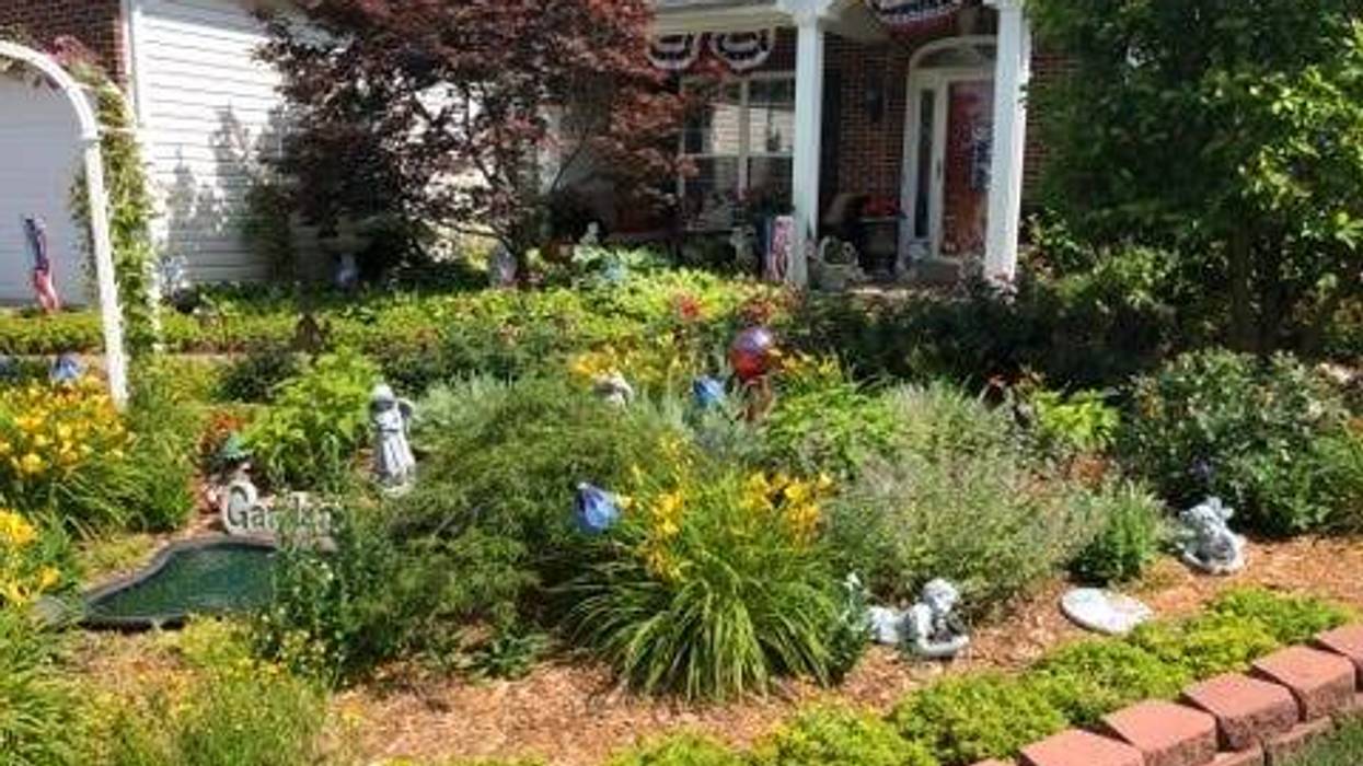 Front yard of Janice Duffner in St. Peters.