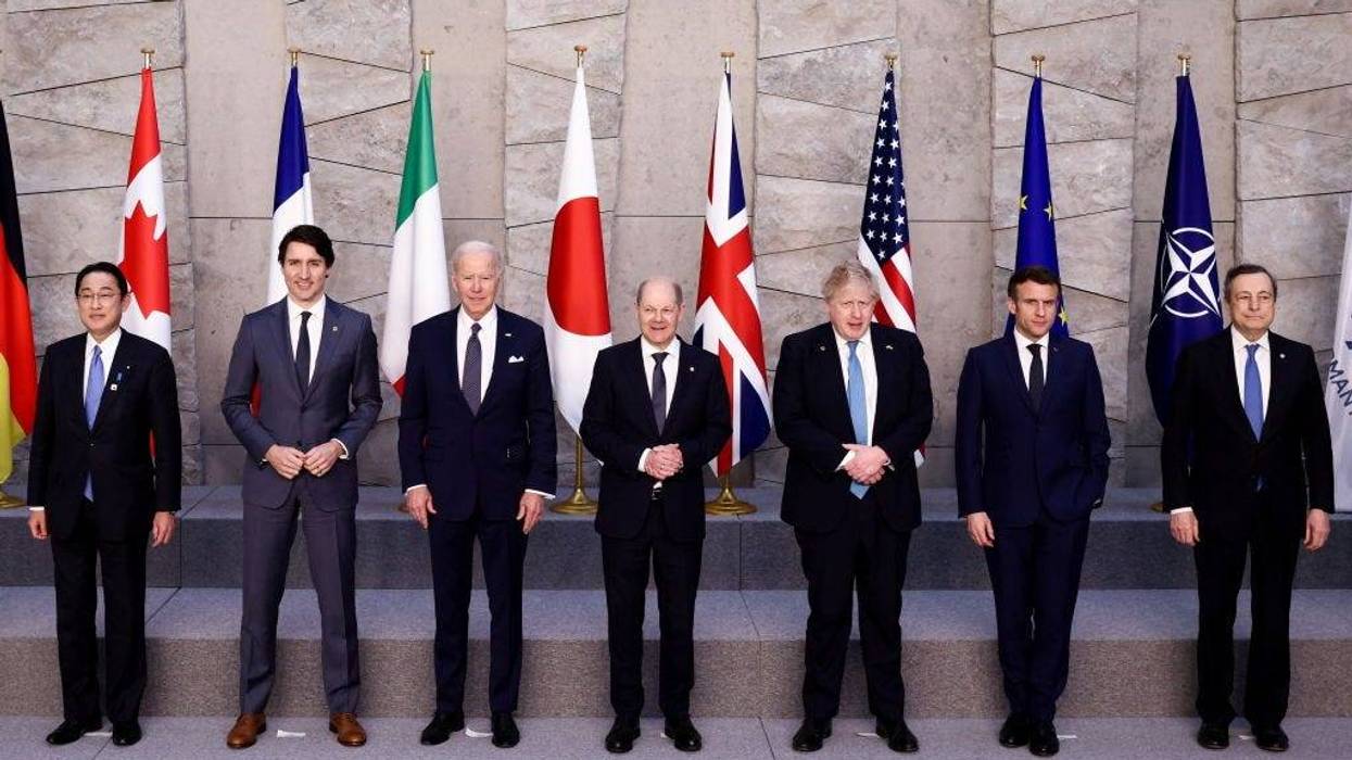 G7 leaders' family photo during a NATO summit on Russia's invasion of Ukraine,