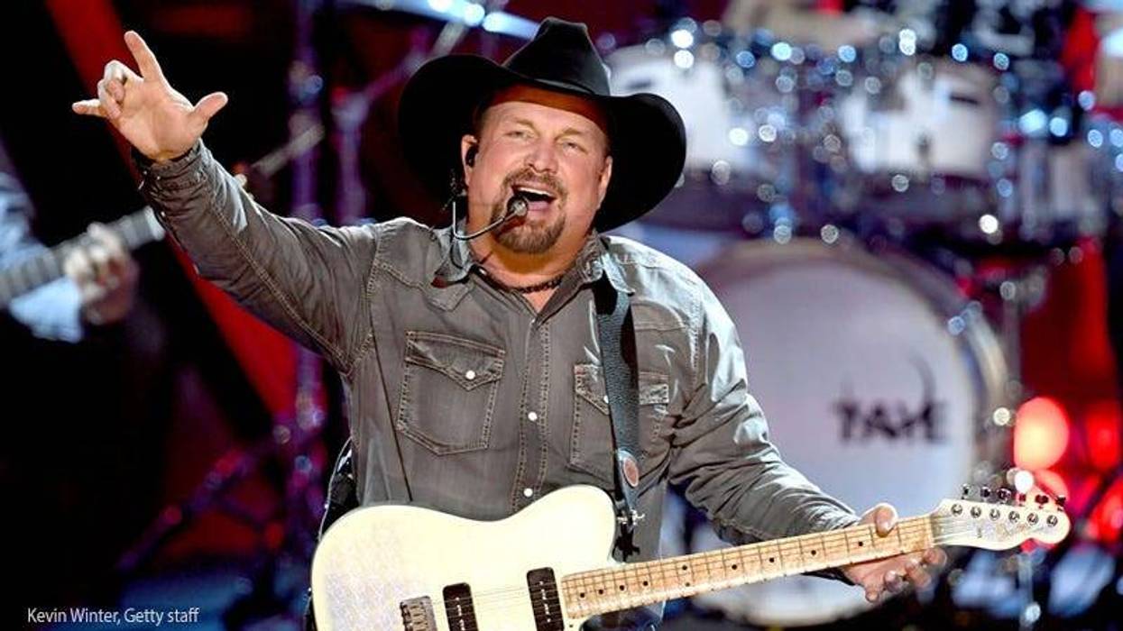 Garth Brooks on stage