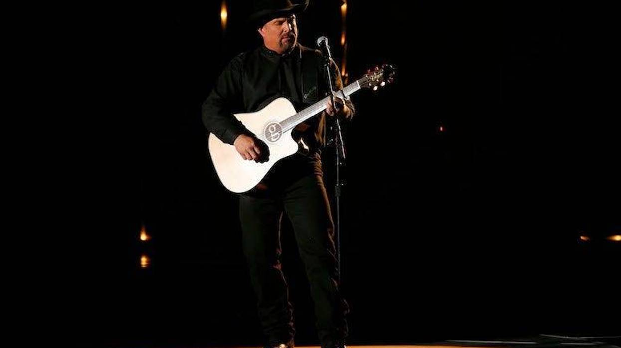 Garth Brooks, Performing, 52nd Annual CMA Award, 2018