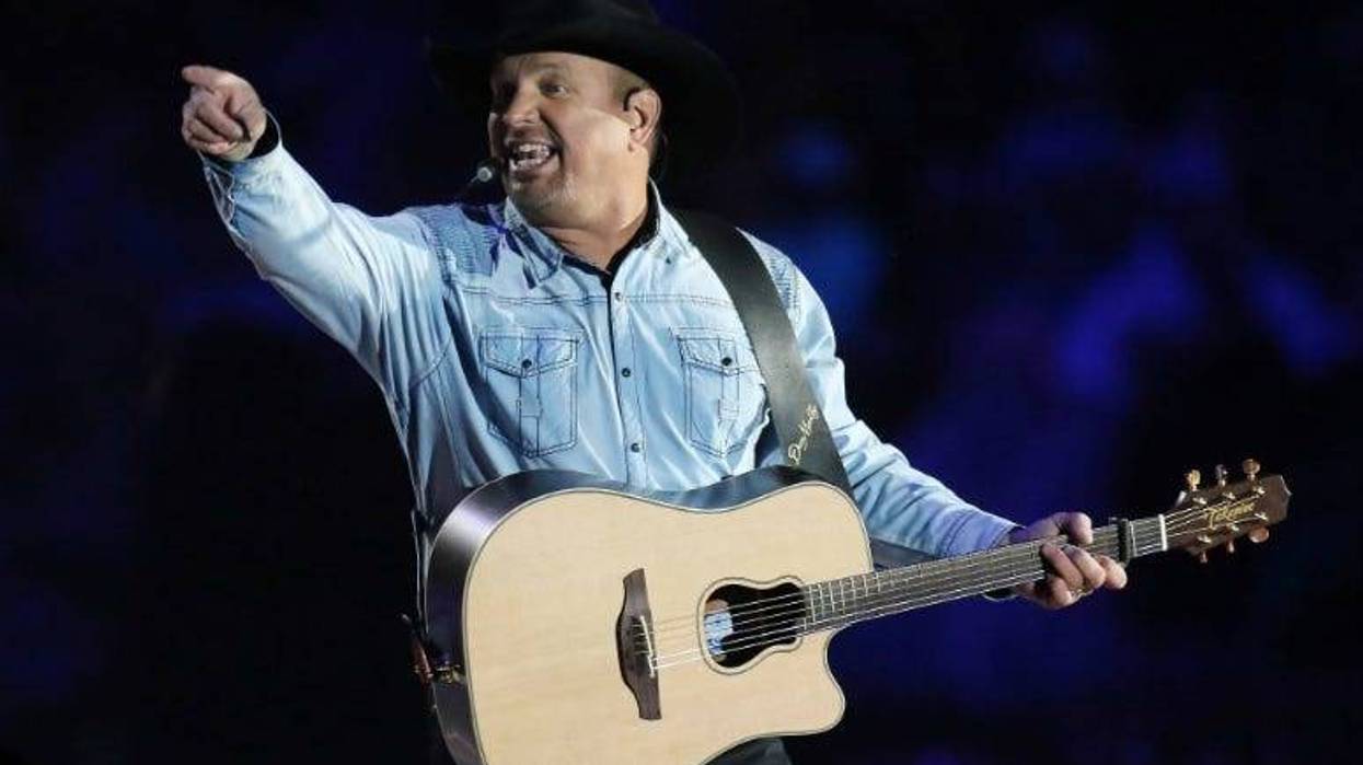Garth Brooks performs at Notre Dame stadium for historic first-ever concert