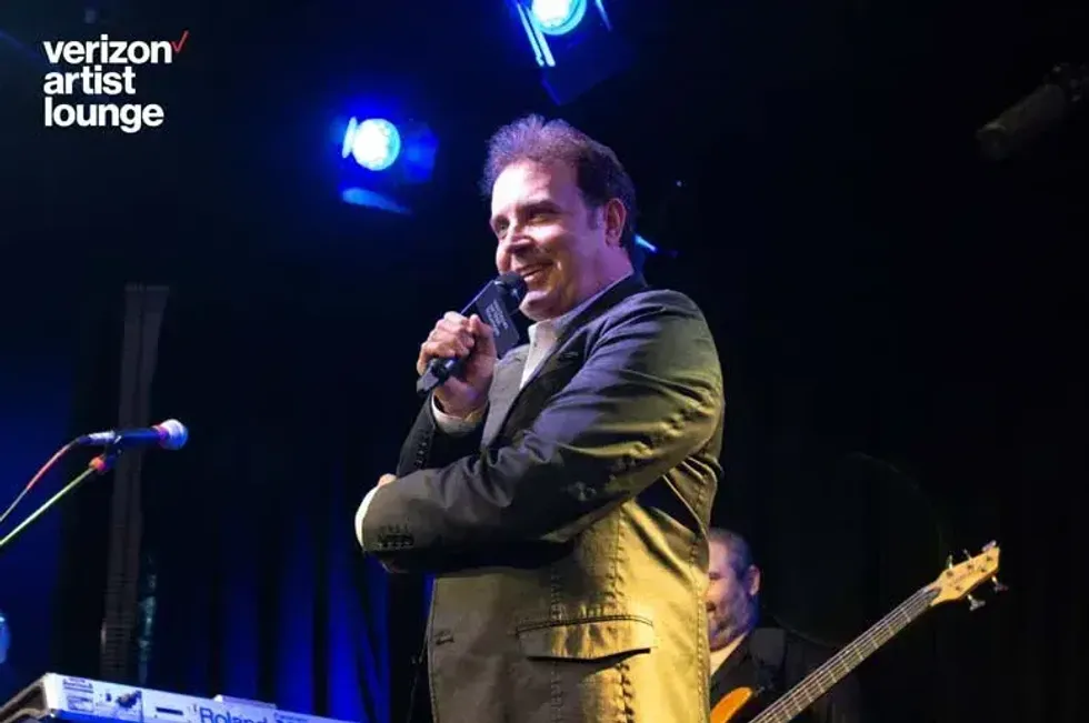 Gary Hobbs Performance