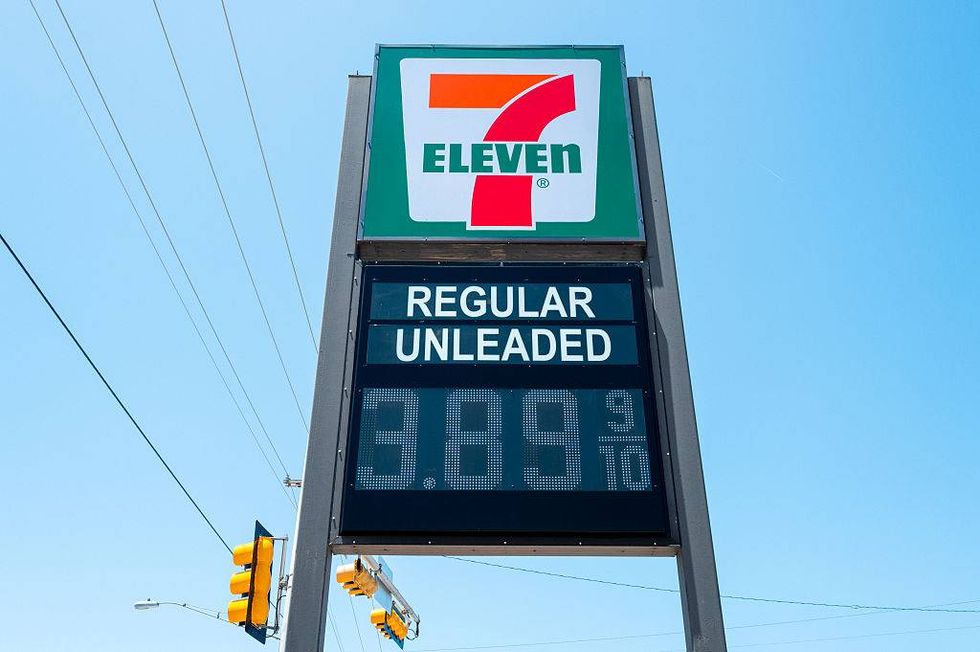 Poll: 3 in 5 Americans think gas prices are higher than they are